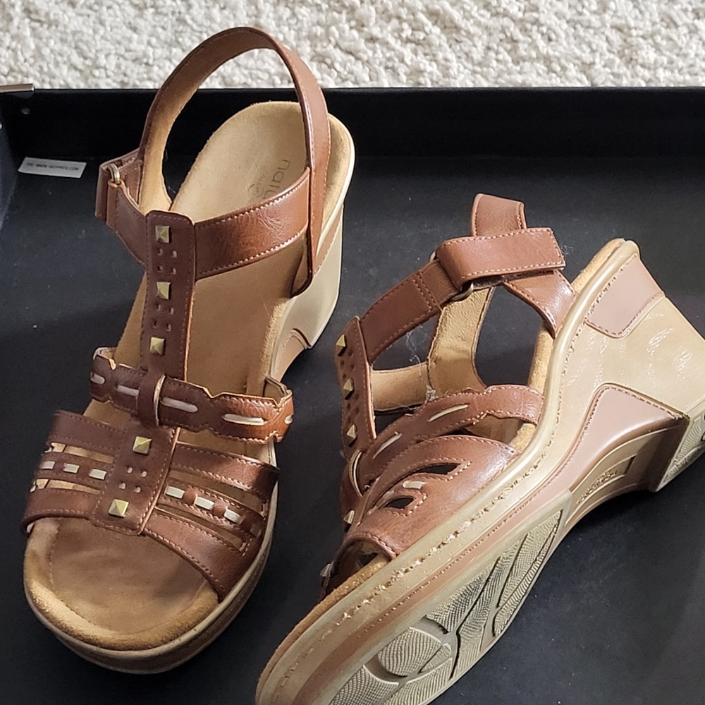 Summer shoes